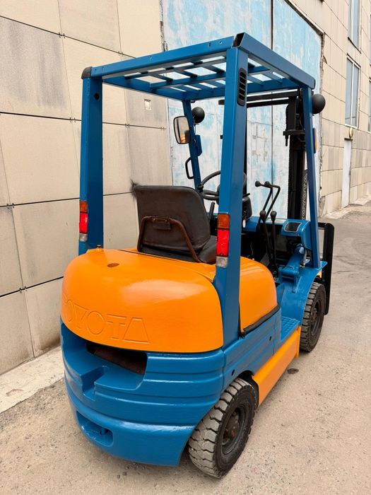 Вилочный Погрузчик Toyota 6FGl15