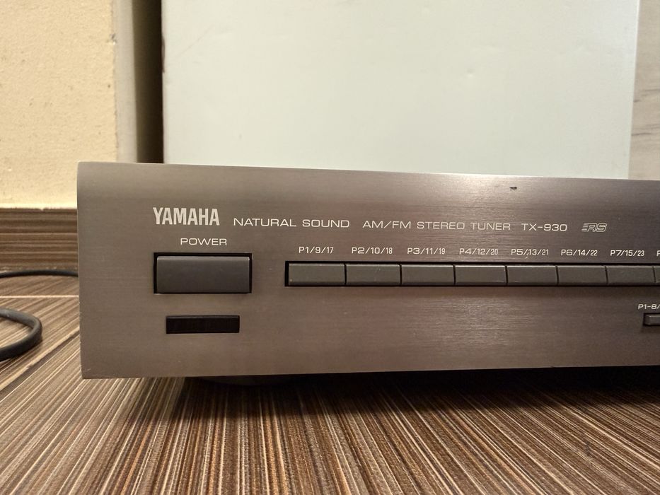 Yamaha TX-930 FM Тунер