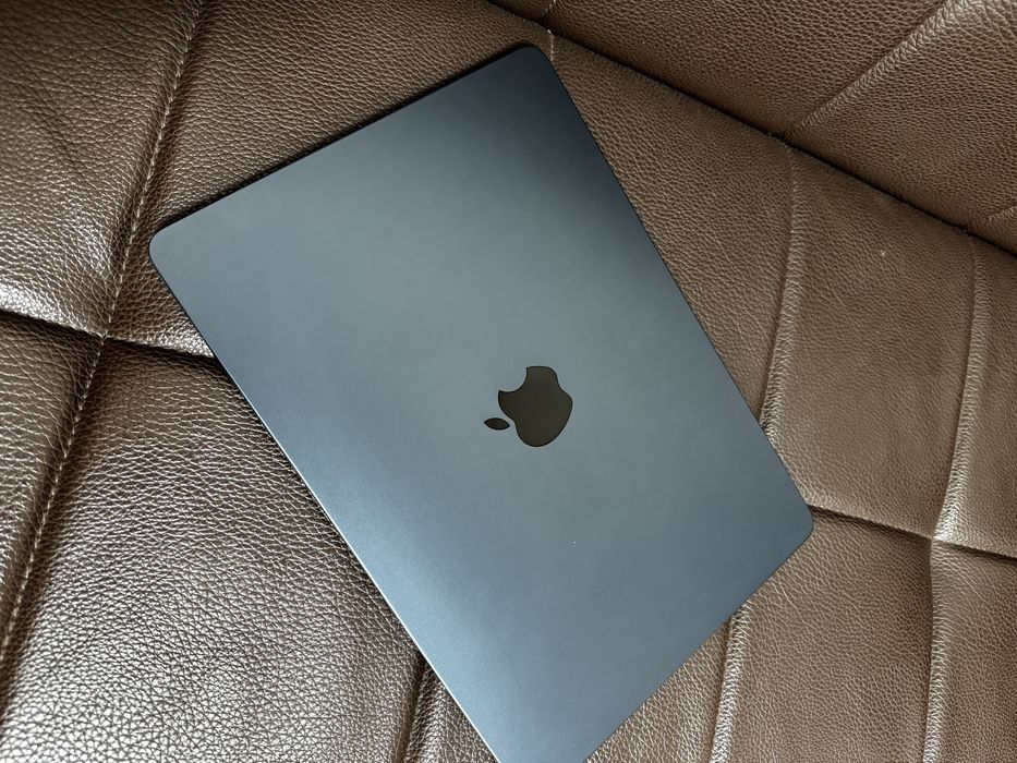 MacBook Air 13 M3 2024