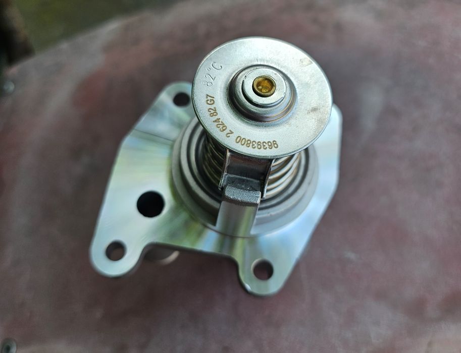 Termostat Chevrolet Epica