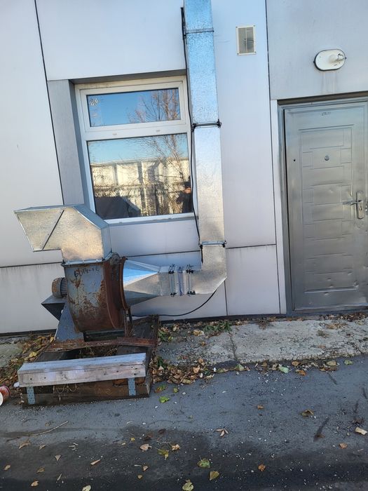 Отличная вытяжка в сборе