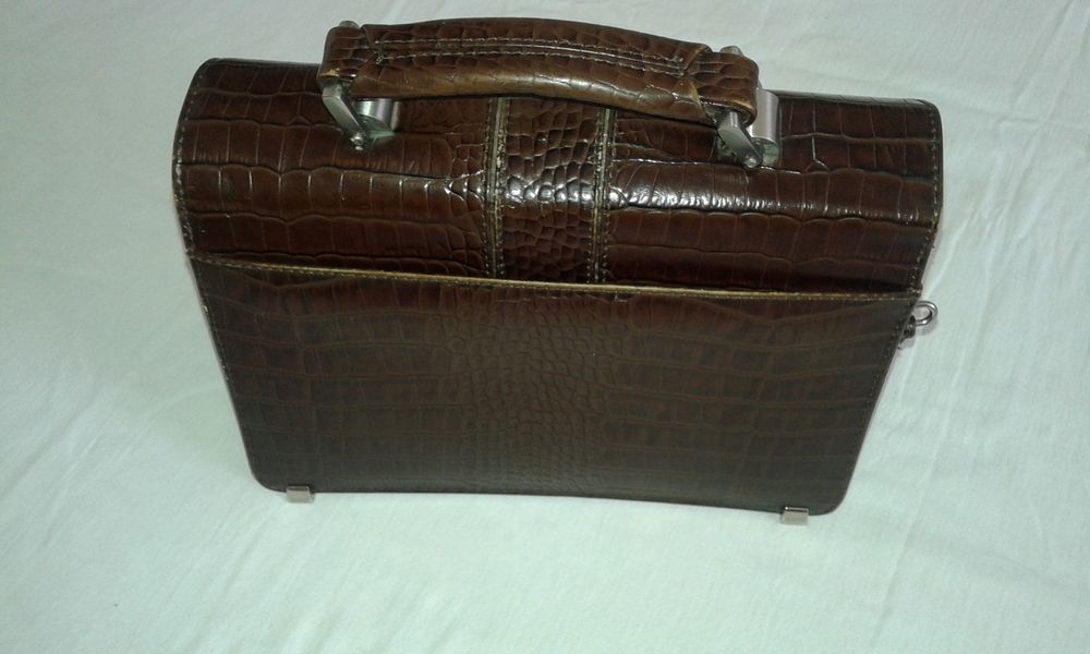 Продам Портфель Барсетку