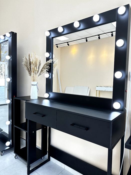 Зеркало трюмо для салона