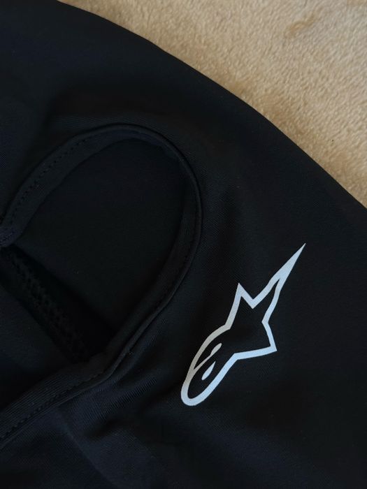 Cagula neagra de moto