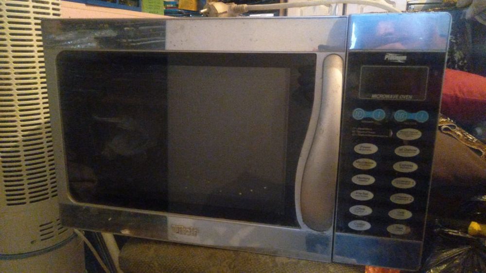 Продам микроволновую печь vitek