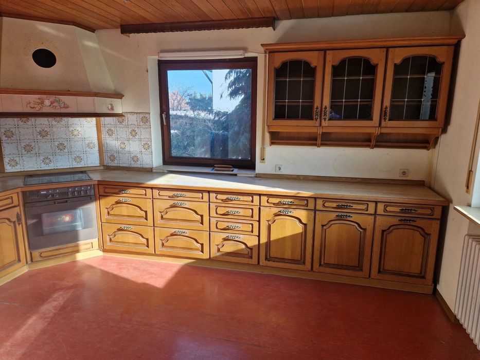 Mobila de bucatarie din lemn masiv