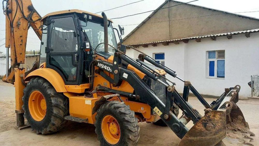 Екискаватор пагурусчик H940S Сотилади