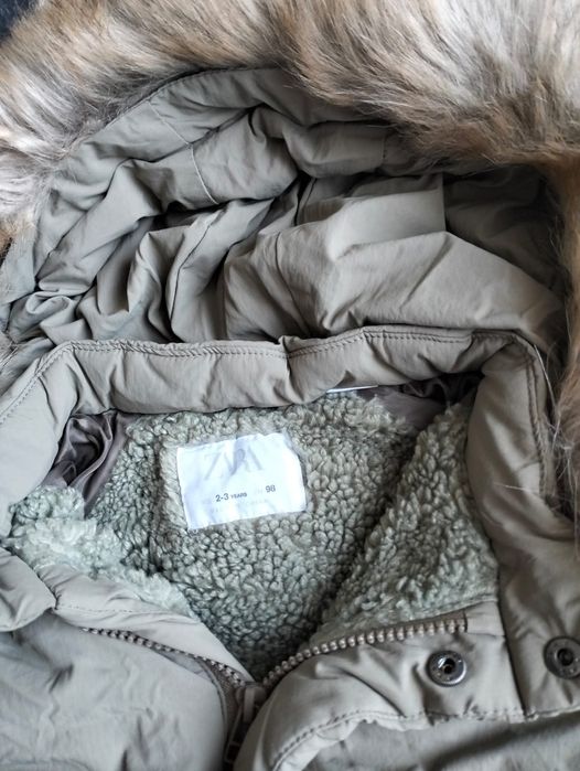 Продам куртки на мальчика