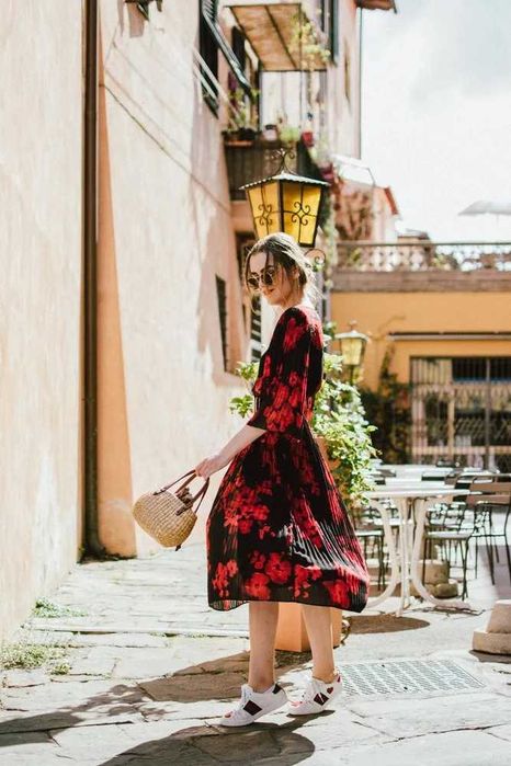 Плисирана дамска рокля Н&М