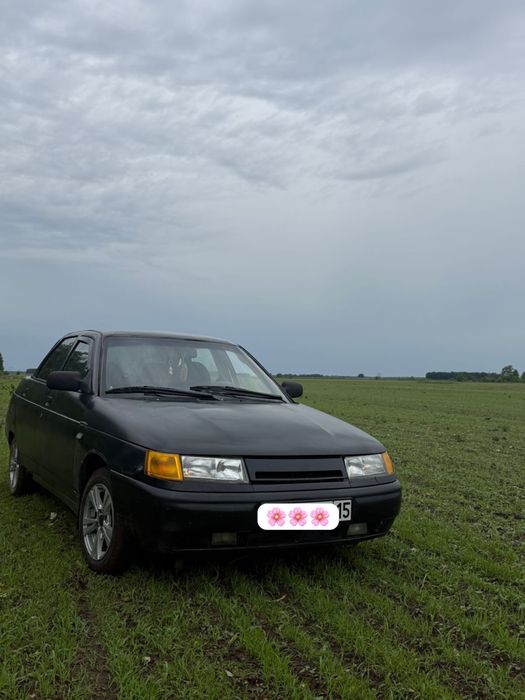 Автомобиль ваз 2110