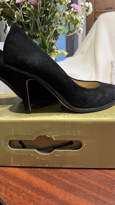 Pantofi Guban piele intoarsa 38