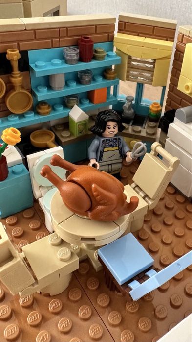 Lego 10292 сериал Друзья