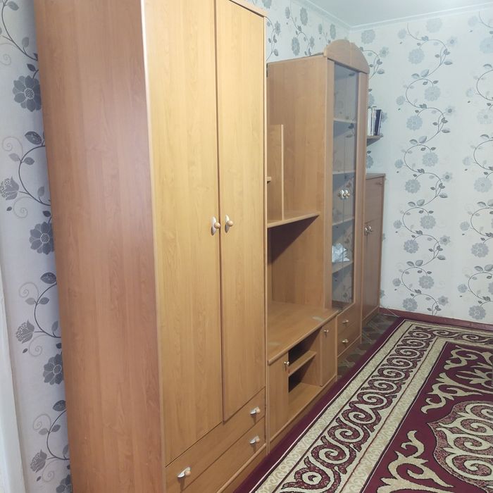 Продам стенку в хорошем состояние