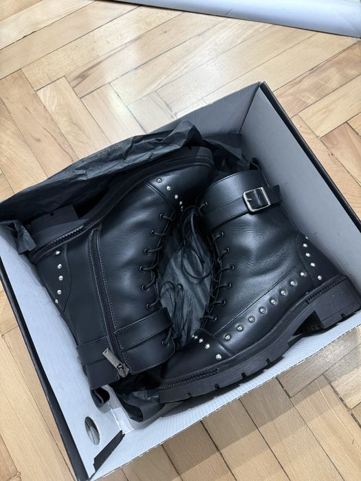 Боти от естествена кожа