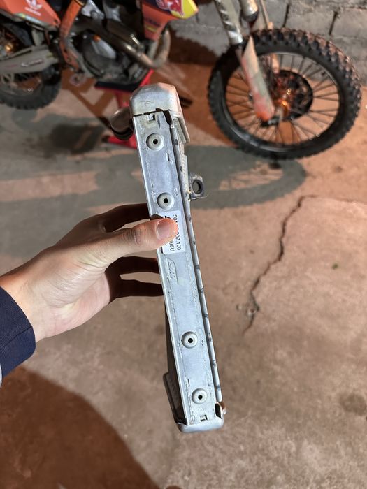 Ляв радиатор за KTM