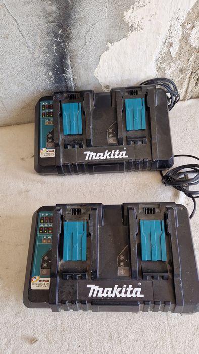 Încărcător dublu  rapid makita