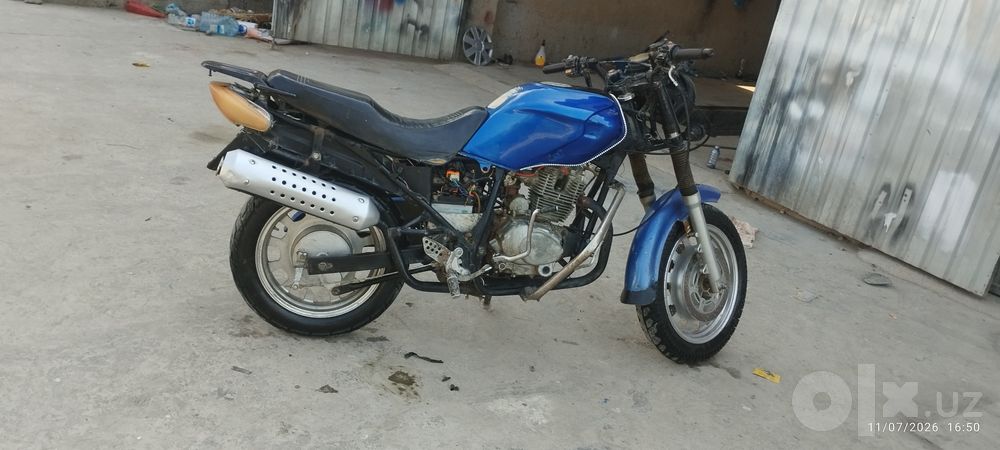 Motatsikl Jawa DT200