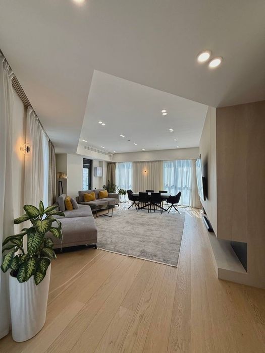 Akay City Продается 5 комнатная квартира ремонт Дархан К.Ниязова