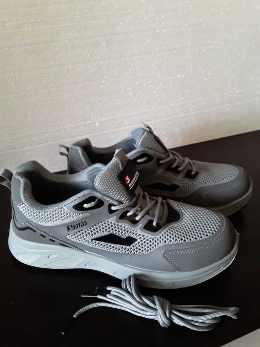 Продам спецобувь