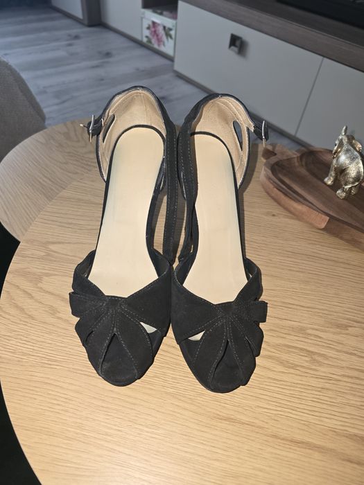 Sandale dama din piele cu toc subtire și platforma