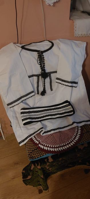 Vând costume populare femei