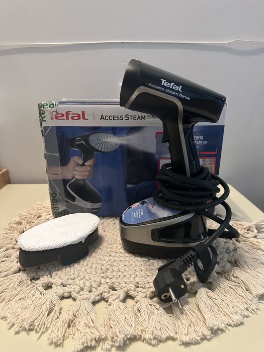 Tefal уред за гладене с пара.