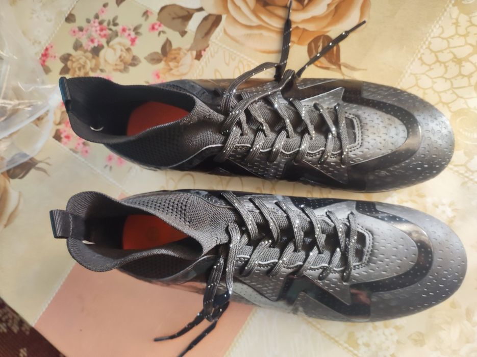 Butsa gazonga yangi kiyilmagan