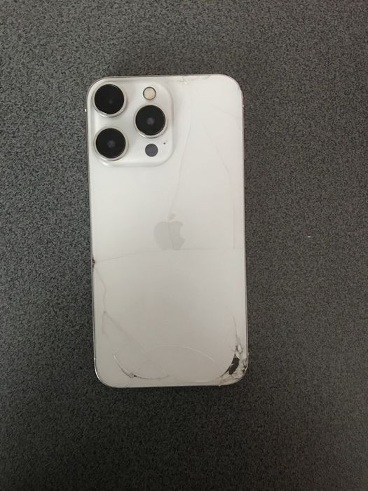 айфон XR в корпусе 16 про