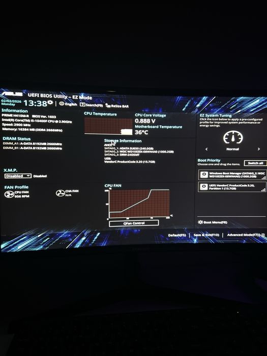 Pc gaming +Monitor curbat Gata de folosit