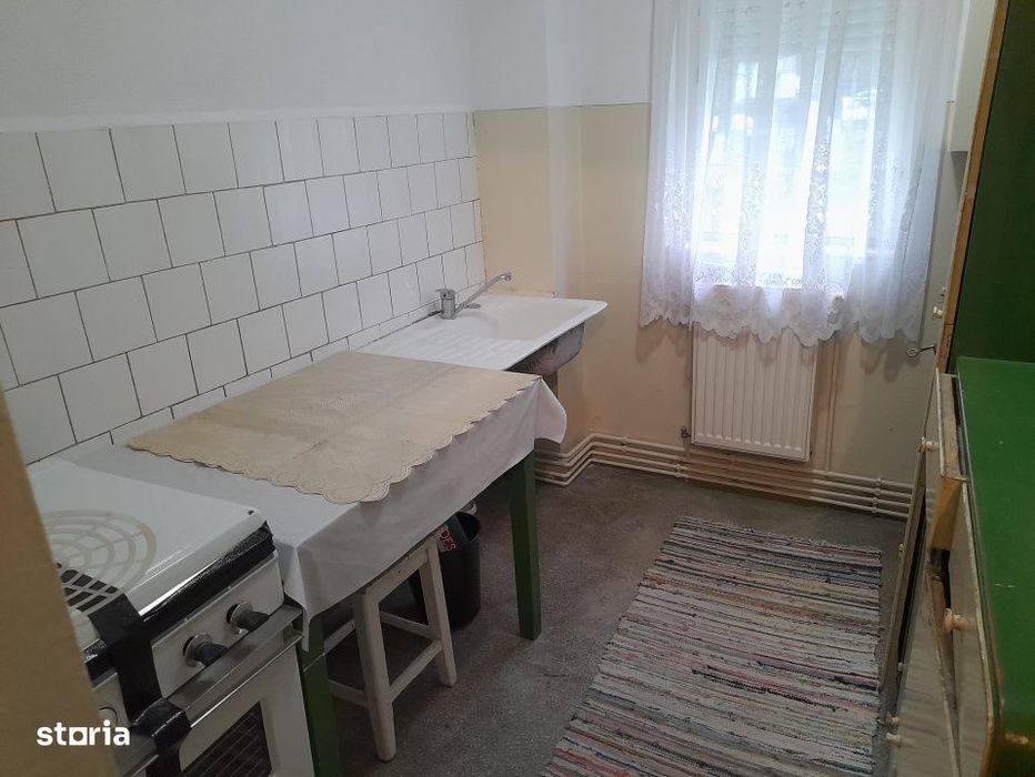 Apartament 2 camere de vanzare  cartier  Tudor Vladimirescu  Fagaras j