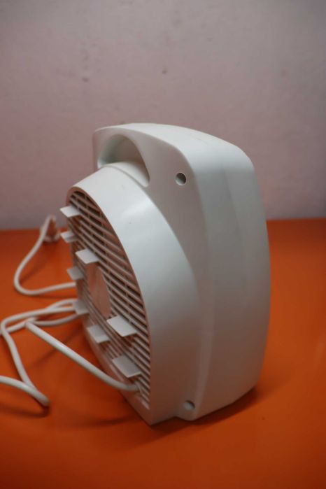 Вентилаторна печка DIO 2000 W с регулируем термостат, 2 степени на отопление и 3 режима, бяла