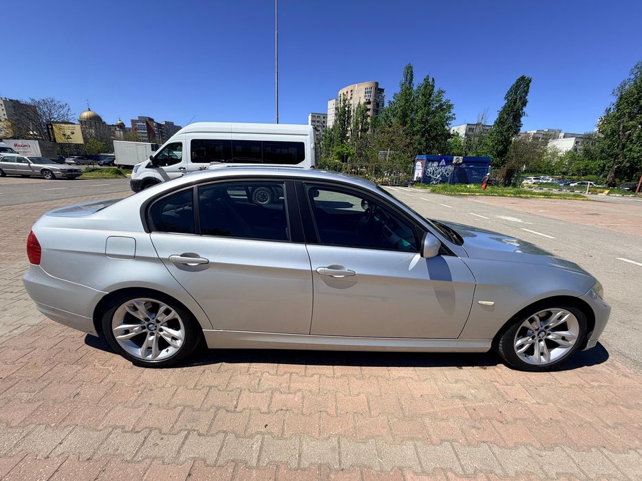BMW 3 Series 2011 — imagine 2