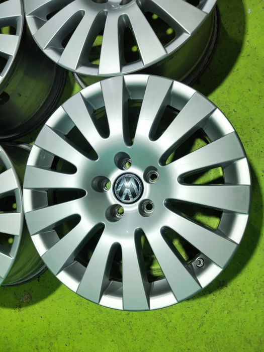 17 5x112 Vw Tiguan Passat Touran Caddy Golf Skoda 5х112