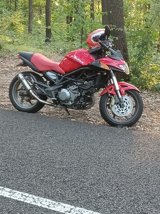 Vând cagiva V Raptor 1000