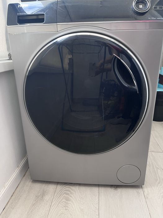 Продам стиральную машину Haier