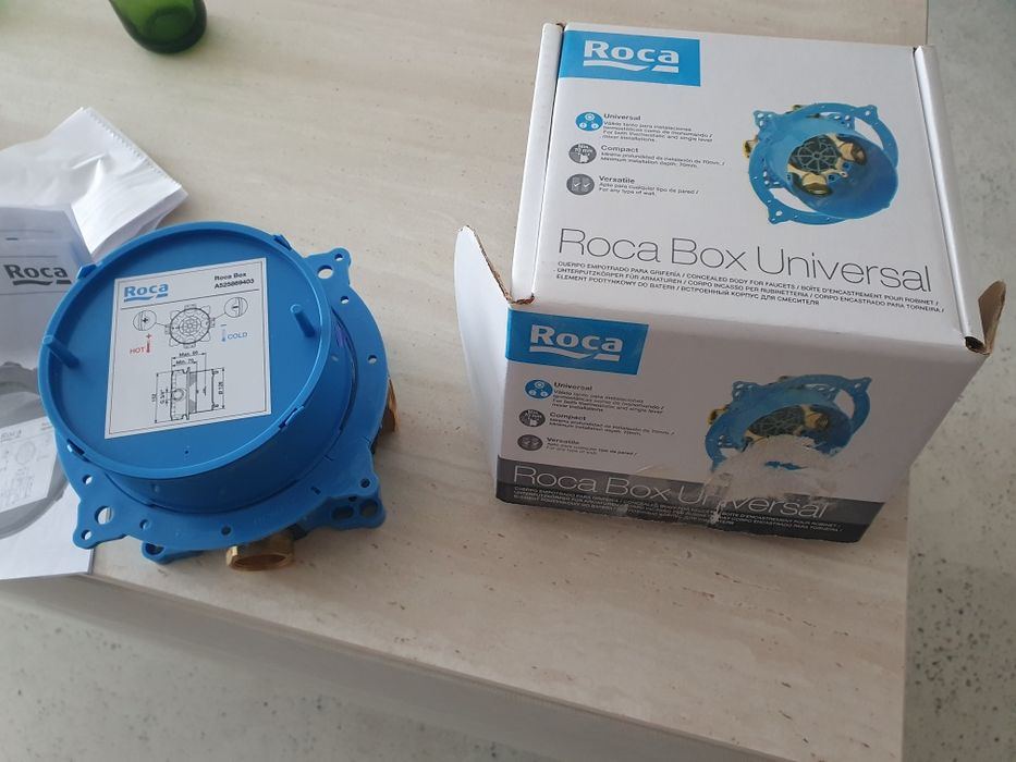Универсално тяло за вграждане за смесител ROCA BOX A525869403 ROCA