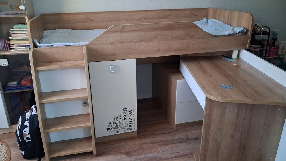 Продам кровать детскую