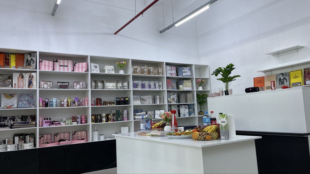 Продается мебель для магазина