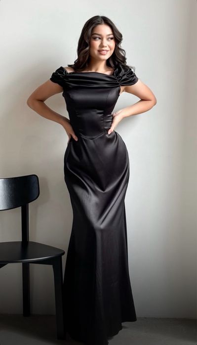 Вечерное черное платье