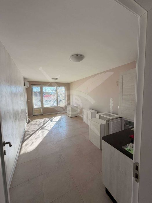 Дава се под наем Тристаен апартамент в Пловдив, Център - 90 кв.м за 418.71 € - Снимка #5