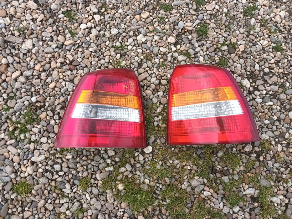 ляв и десен стоп за опел астра Г хечбек OPEL ASTRA G хечбег