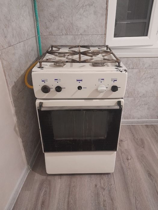 Продаю газовую плиту, Российская