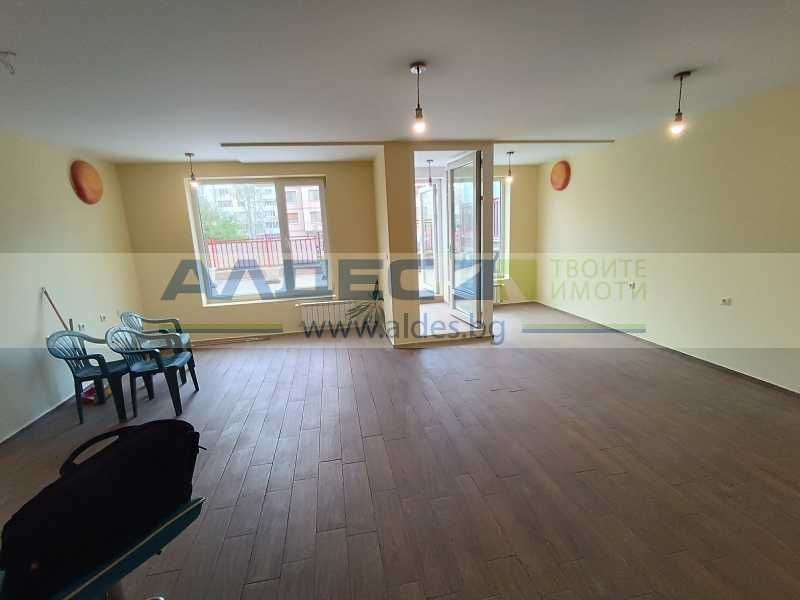 Дава се под наем Офис в София, Младост 1 - 78 кв.м за 765 € - Снимка #2