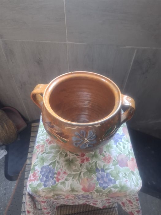 Vase ceramice in stare buna