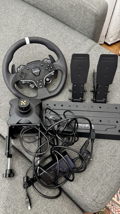 Игровой руль контроллер Moza R3 PC