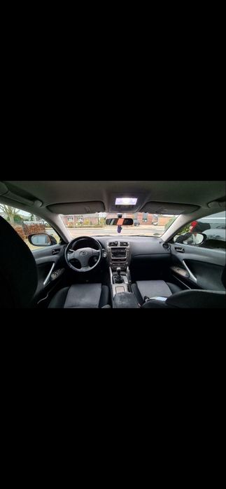 Lexus IS220D Defect