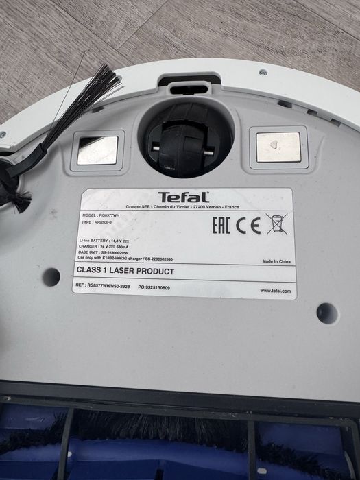 Продам робот пылесос