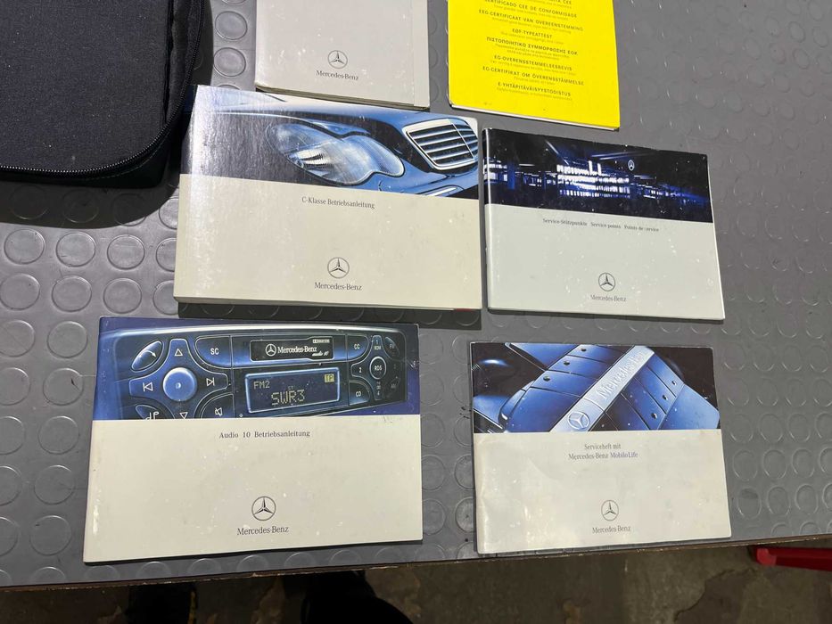 Оригиналните книжки и упътвания за Mercedes C-class W203
