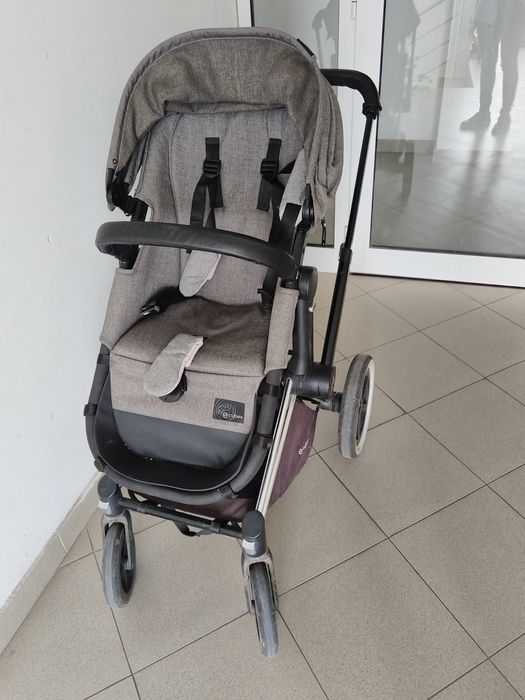 Продавам количка Cybex Priam