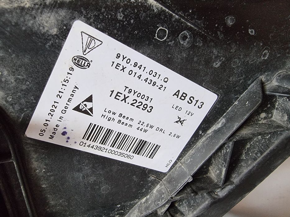 Far stanga led Porsche Cayenne 9Y dupa 2018 cod 9Y0941031Q